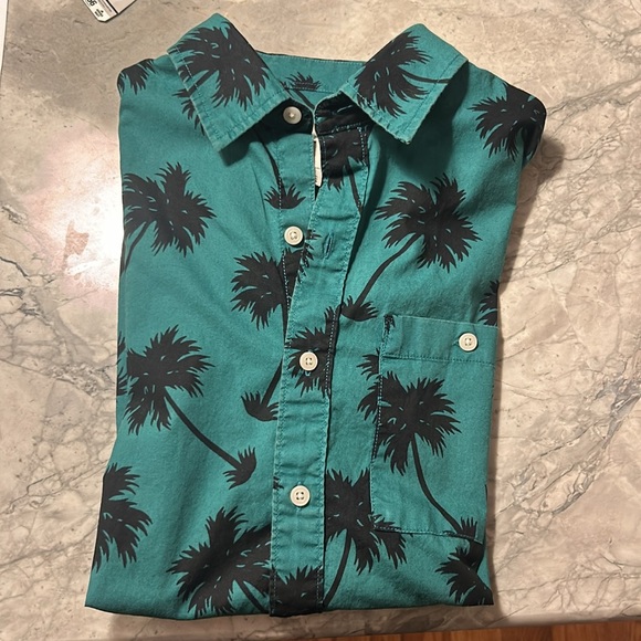 Men’s American Eagle short-sleeve Hawaiian green shirt with palm trees. size S - Picture 5 of 5